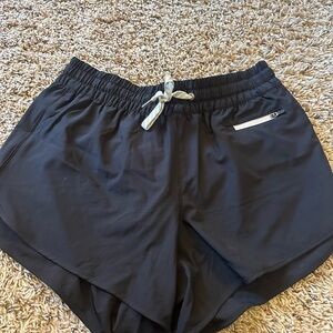 Vuori Black Women's Athletic Shorts S